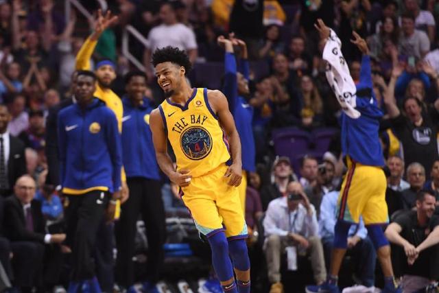 萨林杰35+16贺希宁准绝杀 深圳1分险胜同曦